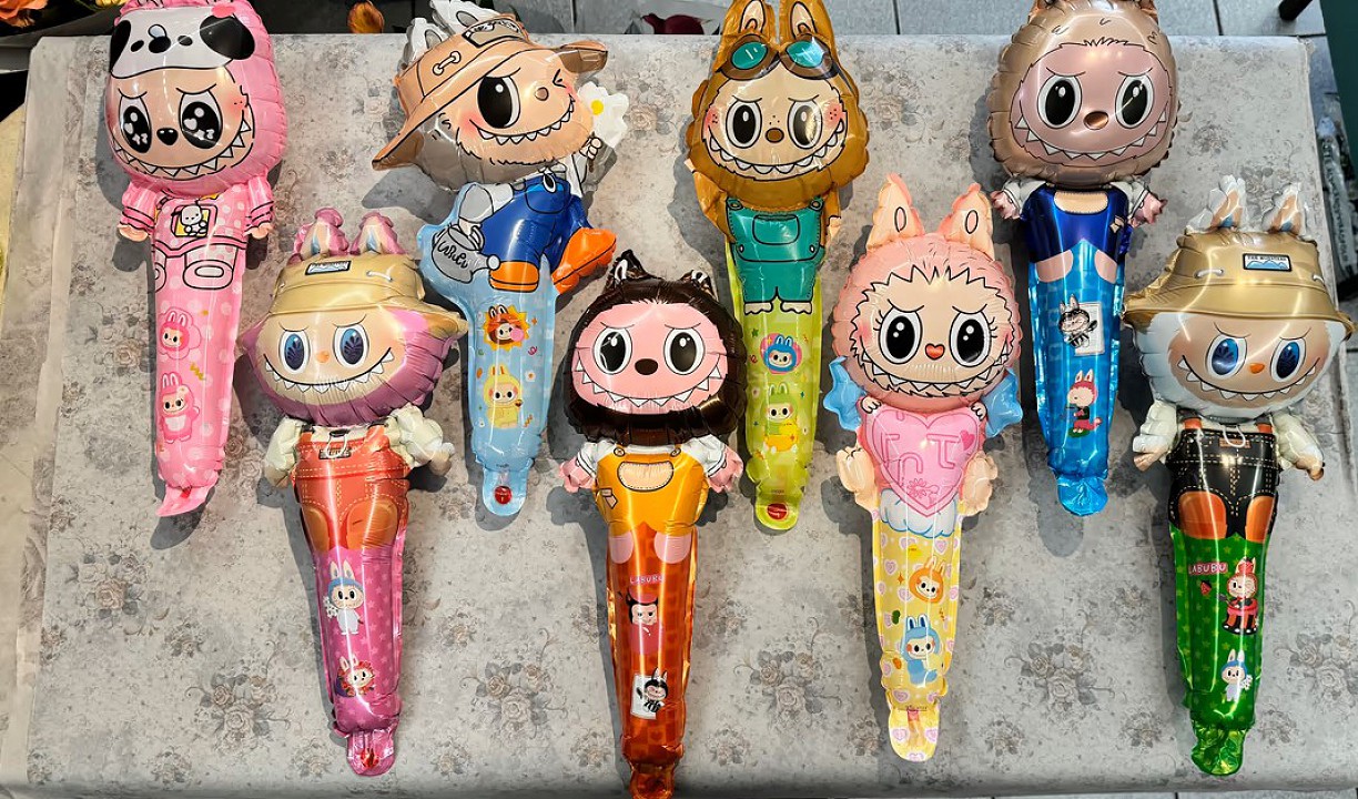 Levegős Labubu fólia lufi